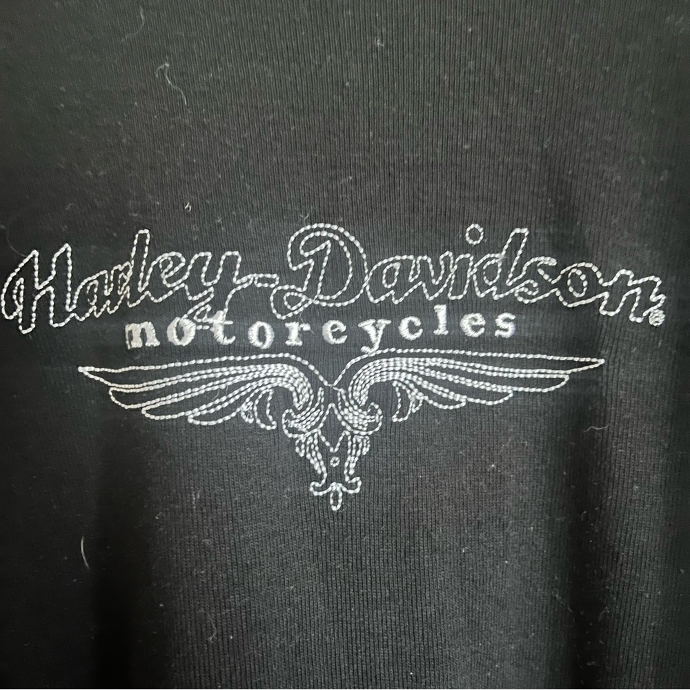 Harley-Davidson Black Tee Embroidered Logo